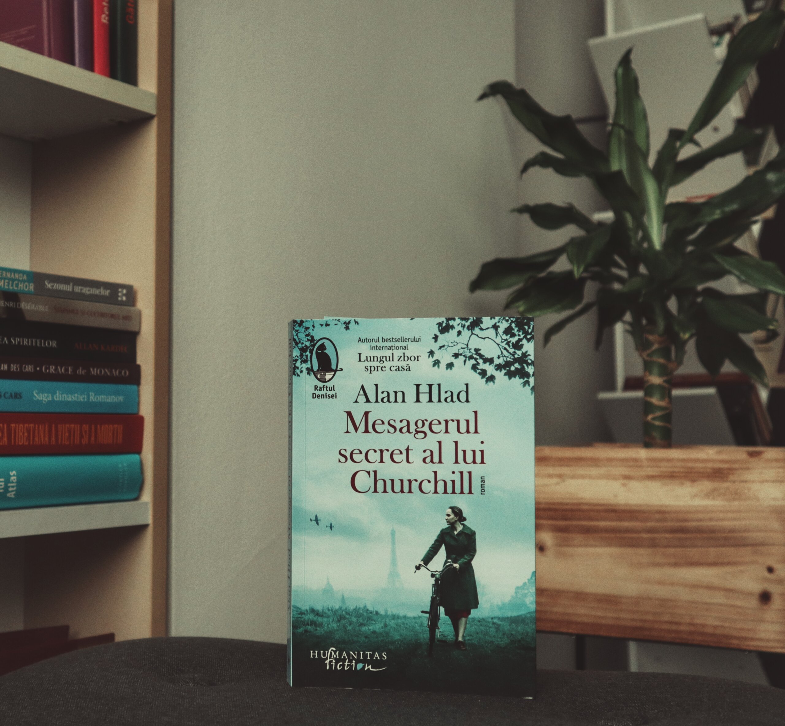 Coperta carte Mesagerul secret al lui Churchill, Alan Hlad